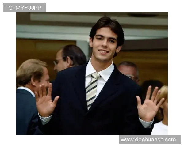 卡卡足球明星踢球的精彩瞬间与职业生涯回顾 卡卡足球明星踢球的精彩瞬间与职业生涯回顾