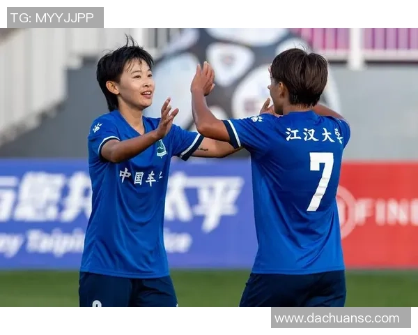 武汉羽毛球队在城市联赛中以91分高居榜首展现强劲实力 武汉羽毛球队在城市联赛中以91分高居榜首展现强劲实力