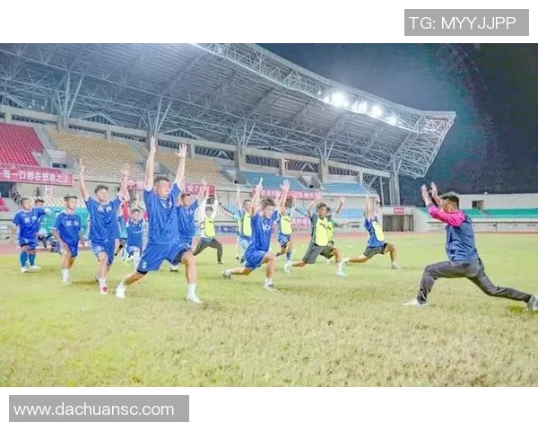 足球场上的传奇人生与梦想追逐的故事 足球场上的传奇人生与梦想追逐的故事