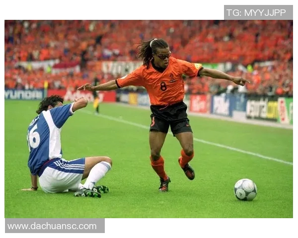 足球明星外号浩克的传奇故事与他在绿茵场上的辉煌成就 足球明星外号浩克的传奇故事与他在绿茵场上的辉煌成就