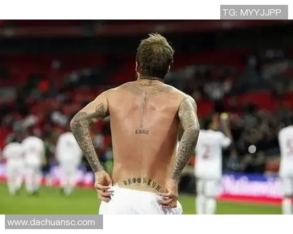 足球明星纹身与儿童名字的完美结合展现个性与情感的独特魅力 足球明星纹身与儿童名字的完美结合展现个性与情感的独特魅力